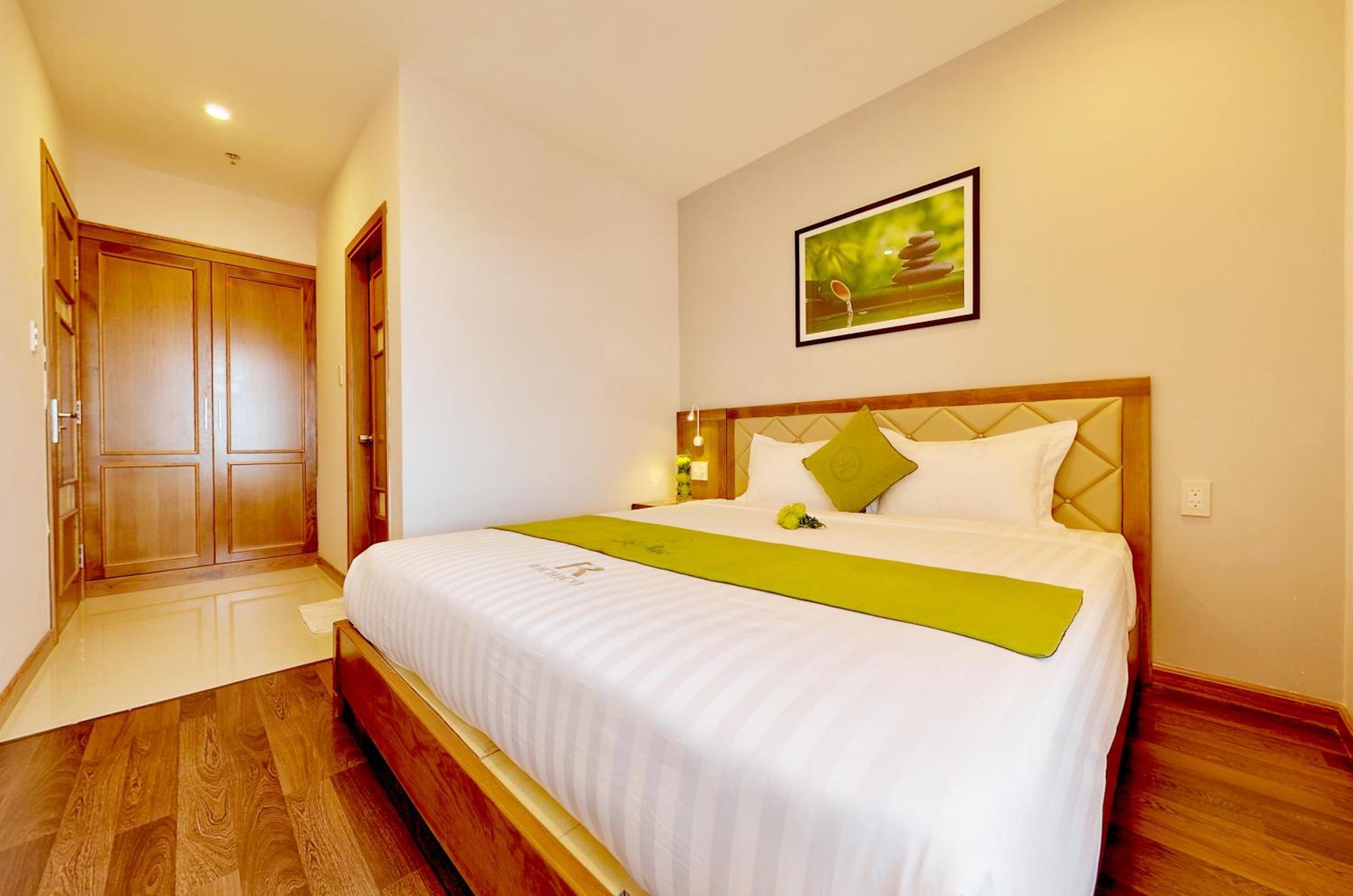Richico Apartments And Hotel Дананг Экстерьер фото
